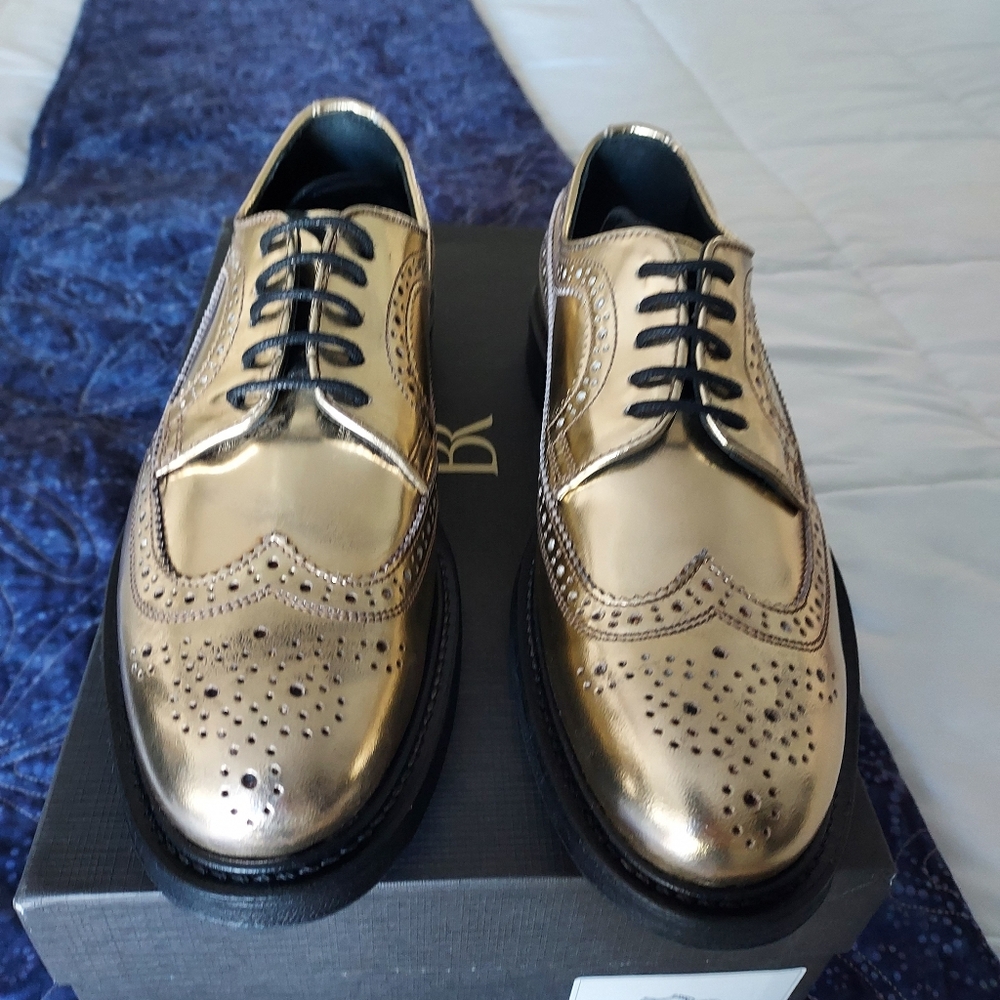 NIB Banana Republic gold leather oxfords,  size 8, made in Portugal - Picture 7 of 16